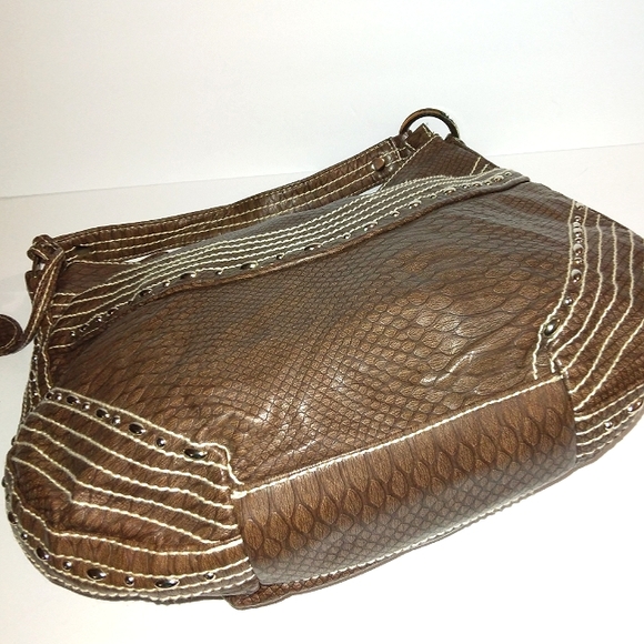 L@@K! Beautiful NWOT red by Marc Ecko Large Studded Round slouch hobo - Picture 16 of 16